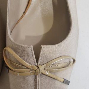 FORMAL VANELI LOW SLING BACK PUMP CONCAVE SQUARE 2" HEEL SIZE 11M - CHAMPAGNE